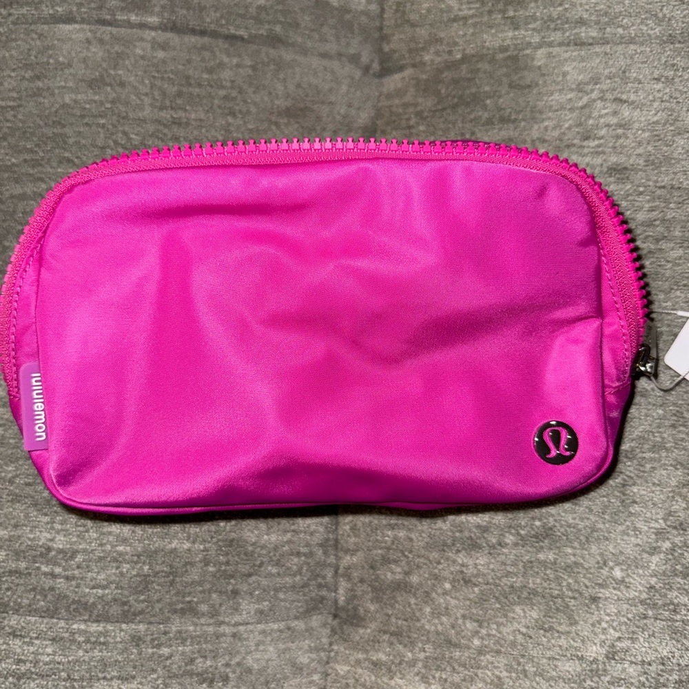 NWT LuluLemon 1L Everywhere Belt Bag